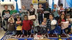 Mrs. Eaves' First Graders Participate in Angel Tree