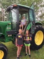 CTE 4th Graders Visit Dixie's Farm Day